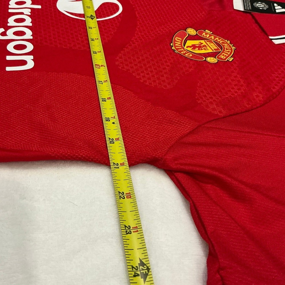 Adidas Manchester United 26/27 home jersey - Bruno Fernandes #8 Player V
Size XL - Picture 8 of 12